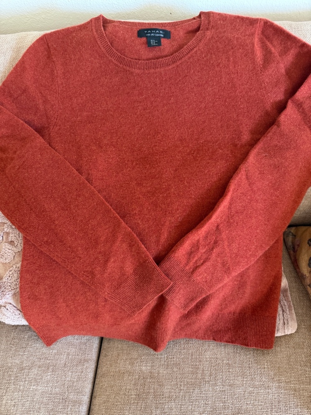 T Tahari Brick Red Crewneck Knit Sweater Cashimir